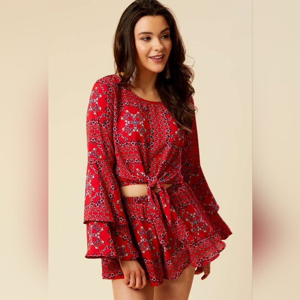 NWT Altar'd State Mackenzie Top, sz L